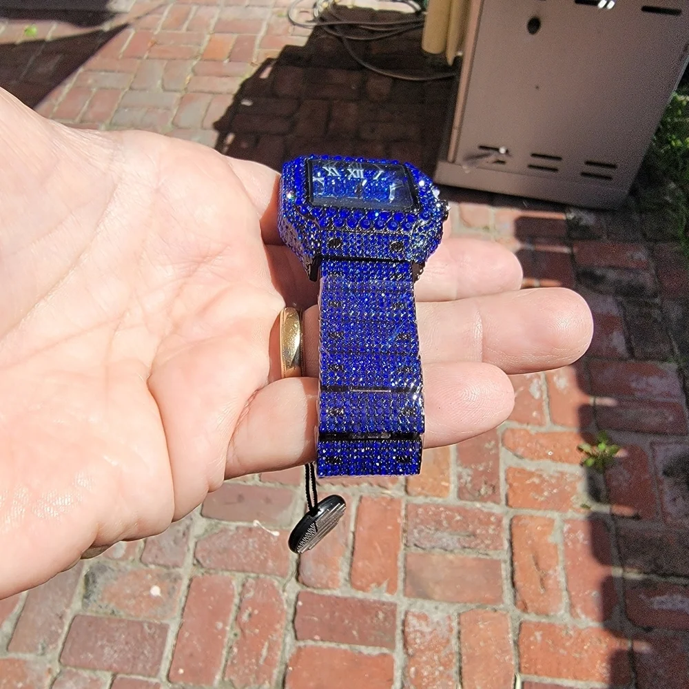 AJ Quality Watches new square